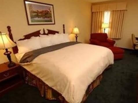 Hotel Baymont By Wyndham Tullahoma Extérieur photo